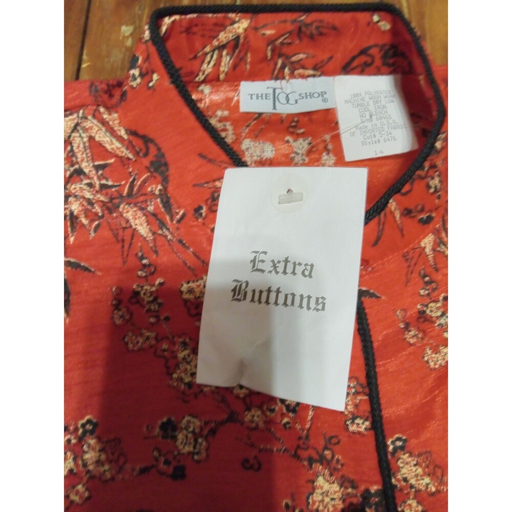 The Tog Shop Red/Black Asian Style Blouse 14 NWT - Picture 16 of 16